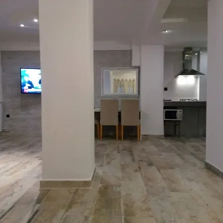 Center With Private Yard D11 Thessaloniki