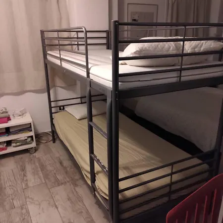 Center With Private Yard D11 Apartment