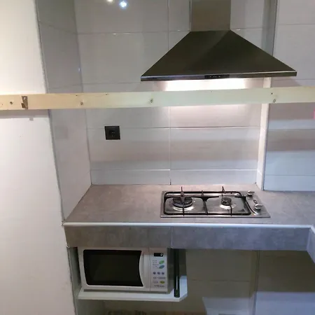 Center With Private Yard D11 Apartment