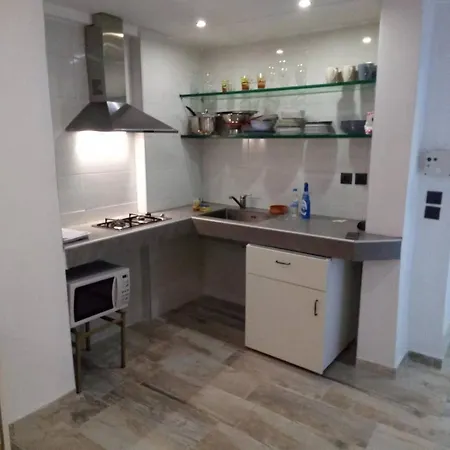 Apartment Center With Private Yard D11 *