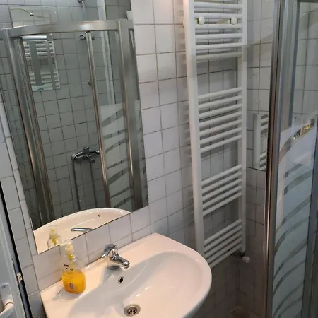 Center With Private Yard Yr11 公寓 塞萨洛尼基