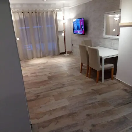 Center With Private Yard D11 Apartment Thessaloniki